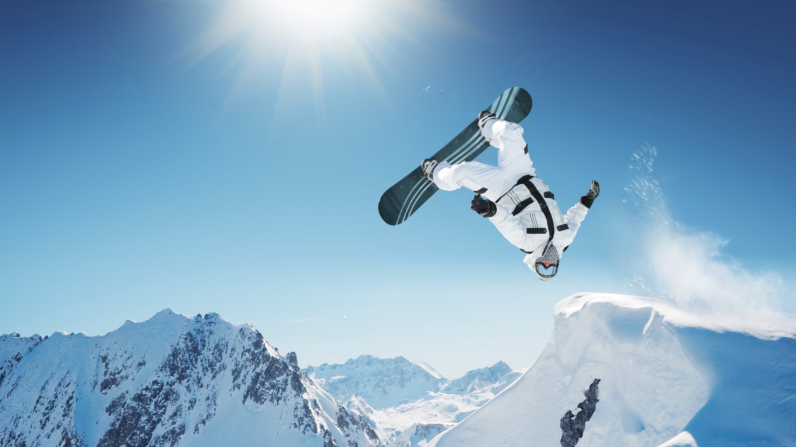 回顾排球女排逆袭之路，女排练球